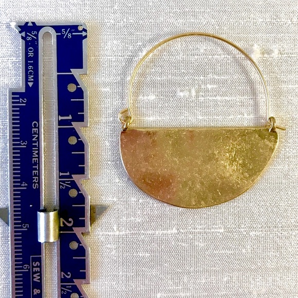 ✨Rylan Crescent Hoops✨ - Picture 2 of 4